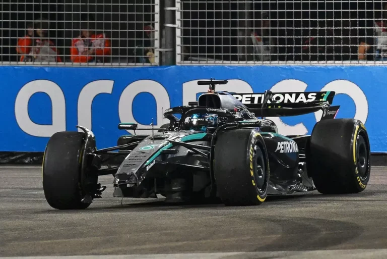 Russell Bingung dengan Kecelakaan Aneh yang Menimpanya di F1 GP Singapura